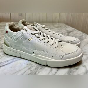 On, The Roger Centre Court, Ice/Chalk